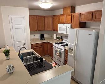 Relaxing 3-bedroom home in beautiful West Anchorage - Anchorage
