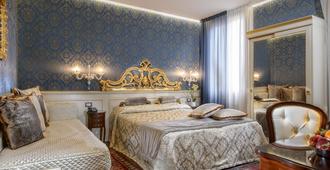 Hotel Santa Marina - Venice - Phòng ngủ