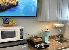 -Oceanview Suite - Hampton Beach - Pet Friendly- - Hampton - Kitchen