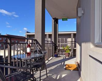 Dunedin Palms Motel - Dunedin - Ban công