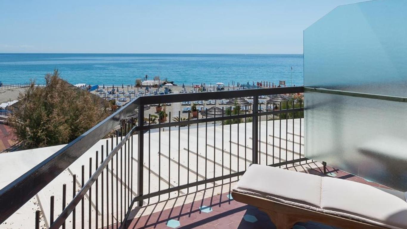 Hotel Tirreno
