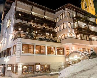 Hotel Sonne Ischgl - Ischgl - Bina