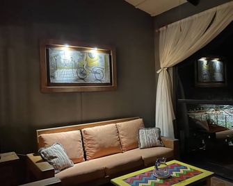 Upscale Tropical Oasis with Spectacular Views - Ajijic - Sala de estar