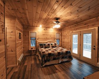 Ski Whiteface .. Hot Tub, Sauna, Large Luxurious Cabin - Jay - Chambre