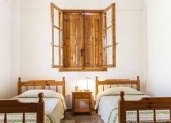 Peaceful remote house in Kyparissia - Kyparissia - Schlafzimmer