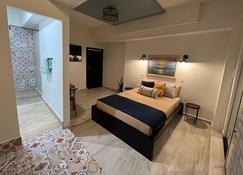 310 Guest House La Vyda - San Juan - Schlafzimmer