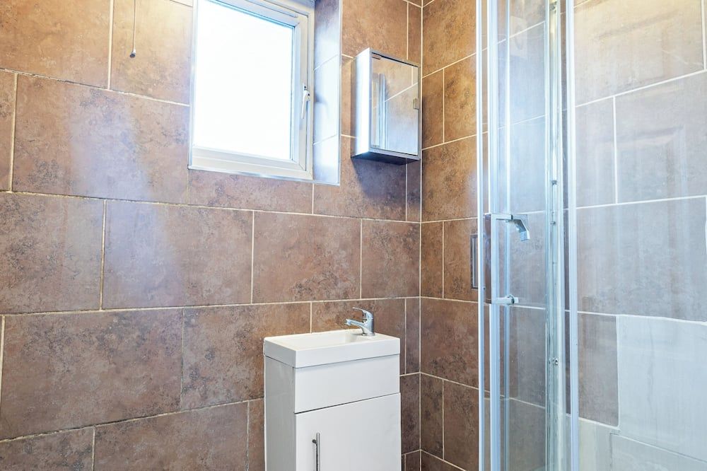 Comfy Bedroom Manchester Getaway - Manchester
