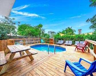 Luxury Mansion, Game Room, Pool, Rooftop, Skyline, Walk to Las Olas - Fort Lauderdale - Piscina