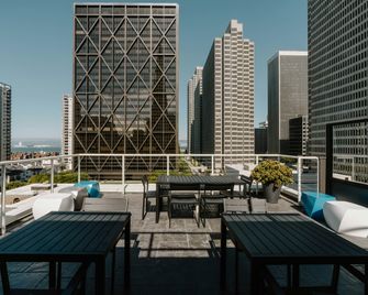 Club Quarters Hotel Embarcadero, San Francisco - סן פרנסיסקו - מרפסת