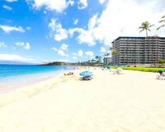 Kbm Resorts: The Whaler Wh1-1211 Sweepin - Kaanapali - Beach