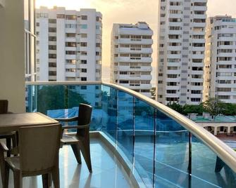 Charming 2BR apartment with terrace in El Laguito - Cartagena - Pool