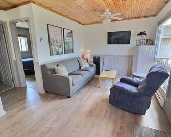 Cavendish Bosom Buddies Cottage Resort - Cavendish - Sala de estar