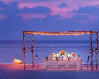 The St. Regis Maldives Vommuli Resort - Vommuli - Playa
