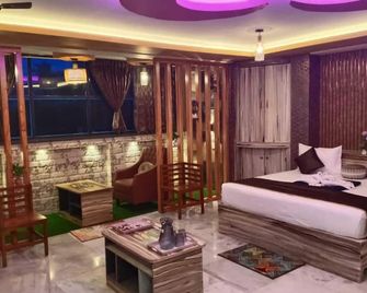 هوتل جانيش بالاس - رامسوارام - غرفة نوم