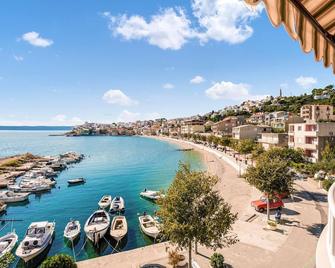 3 Bedroom Amazing Apartment In Igrane - Igrane - Playa