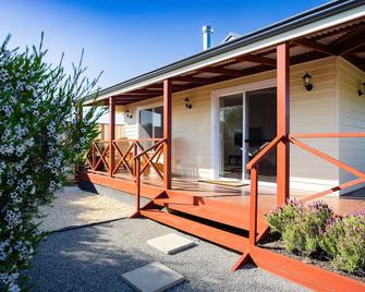 Owen's Hideaway by the BNB Collection - Albany - Building