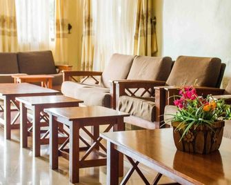 Pacific Grand Hotel - Lira - Lobby