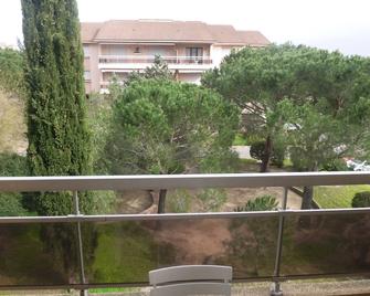Studio In Calvi, For 2 Adults - Calvi - Balcony