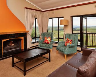 First Group Midlands Saddle and Trout - Mooi River - Living room