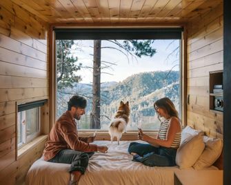 Postcard Cabins Big Bear, Outdoor Collection by Marriott Bonvoy - Running Springs - Bedroom