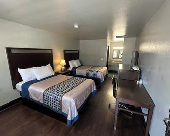 Crossroads Inn - Downtown Sacramento - Sacramento - Bedroom