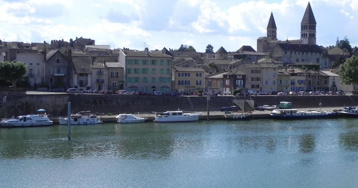 Hôtel Saint Philibert £52. Tournus Hotel Deals & Reviews KAYAK