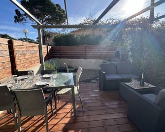 Appartement Maenat - Borgo - Balcony