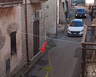 Casa vacanza zia Ersilia - Rotondi - Vista del exterior