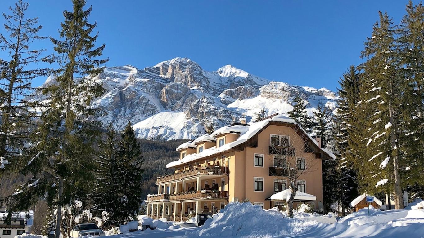 Boutique Hotel Villa Blu Cortina