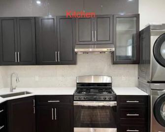 New Unit in Convenient Location - San Leandro - Kitchen