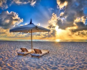 Seaside Serenitysinger Island 2/2huge Pool+spa - Palm Beach Shores - Plage