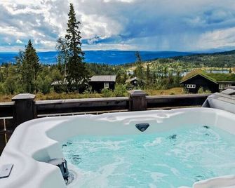Hytteeventyr I Valdres Med Jacuzzi, 5 Soverom, Alpinbakke Og Skiløyper Like Ved! - Aurdal
