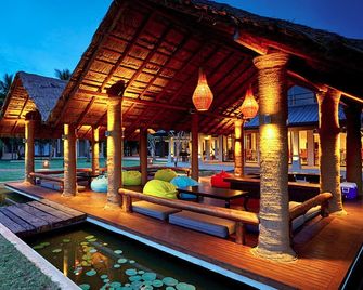 Amaranthe Bay Resort & Spa - Trincomalee - Patio