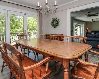 New!lake Hartwell Connection 5 Minutes To Green Pond Landing, 18 Mins To Clemson - Anderson - Dining room