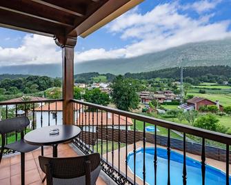 Casa Otero en Camango - Camango - Balcón