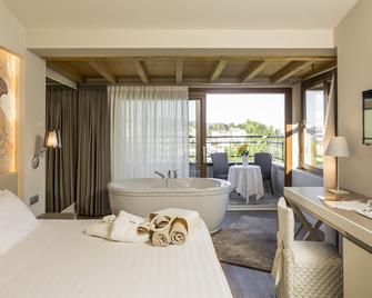Hotel Resort & Spa Miramonti - Rota D'Imagna - Bedroom