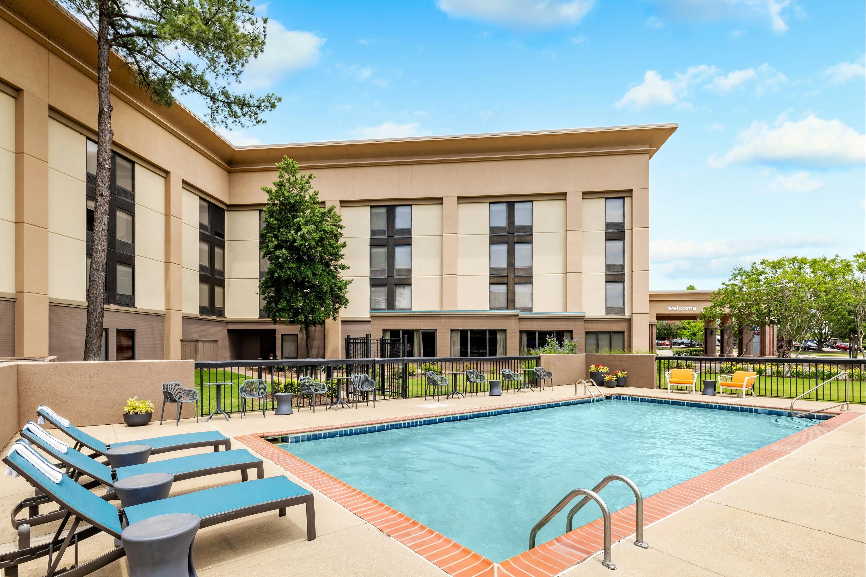 Hampton Inn Memphis-Walnut Grove/Baptist East - ממפיס - בריכה