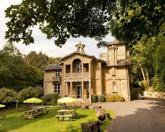 Yha Bath - באת' - בניין