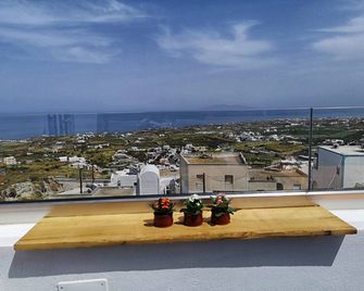 Amerisa Suites & Villa - Thera - Balcony