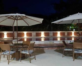 Hotel Cantinho Das Flores - Baturité