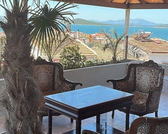 Sera Pansiyon Ayvalık - Ayvalik - Balcony