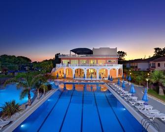 Santa Monica Resort - Le Castella