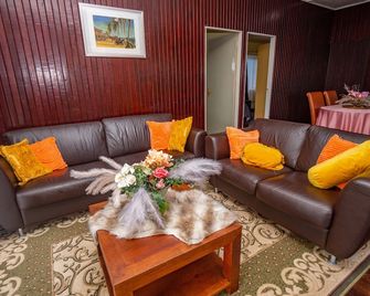 Prime Location Apartment In Paramaribo - Paramaribo - Huiskamer