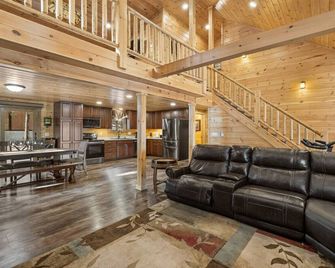 East Pines :Modern Cabin in nature - Hermosa - Sala de estar