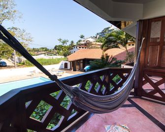 Hotelare Hotel Villa Di Capri - Ubatuba - Balcón