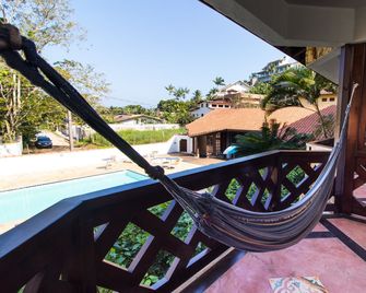 Hotelare Hotel Villa Di Capri - אובטובה - מרפסת