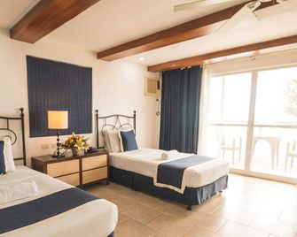 Estancia Resort Hotel - Tagaytay - Soverom