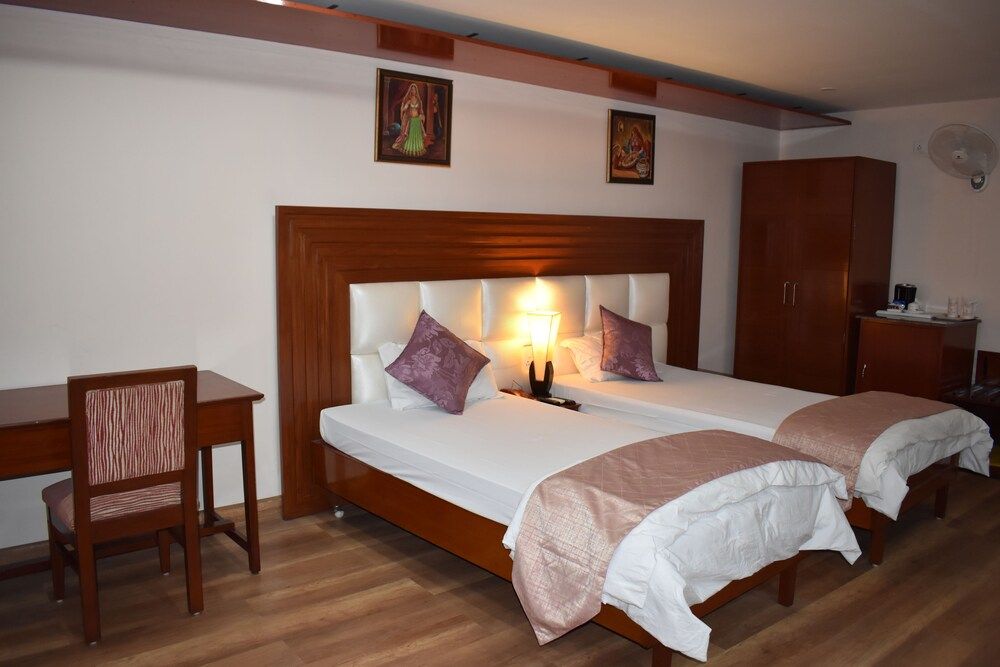 Hotel Sujata - Bodh Gaya - חדר שינה