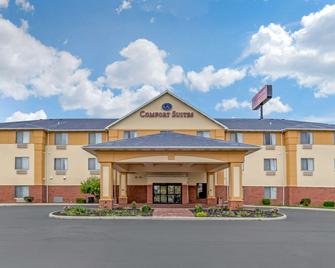 Comfort Suites Findlay I-75 - Findlay - Building