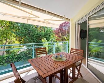 Novaä - Antibes - Balcón